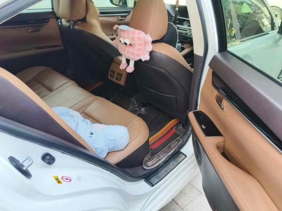 [济南·鲁A] 二手雷克萨斯雷克萨斯ES2015款 200 精英版