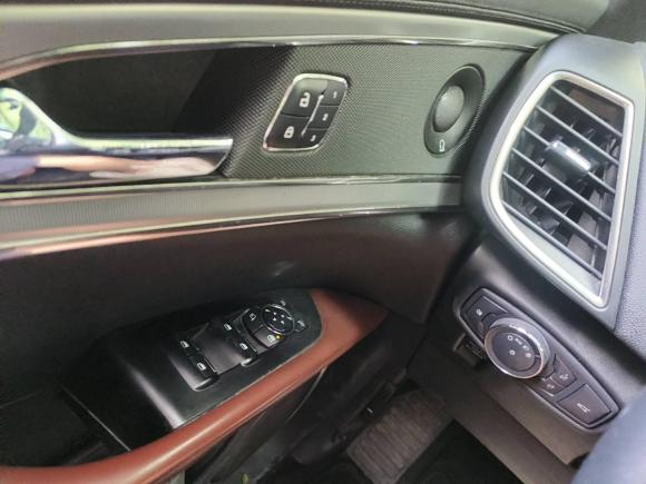 [上海·沪A] 二手林肯林肯MKX2015款 2.0T 四驱尊雅版