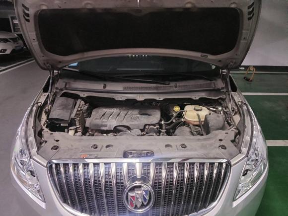 [南京·苏A] 二手别克别克GL82013款 2.4L CT豪华商务舒适版