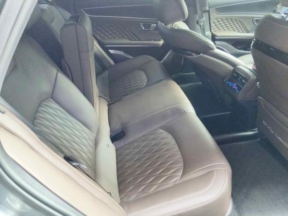 [上海·沪B] 二手比亚迪汉2022款 EV 创世版 715KM前驱尊荣型