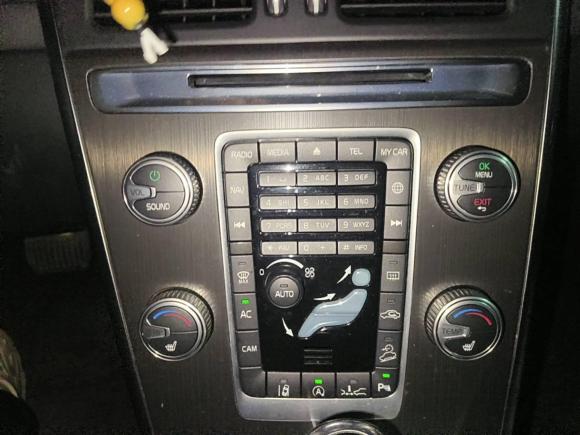 [成都·川A] 二手沃尔沃沃尔沃XC602015款 T5 AWD 智驭版