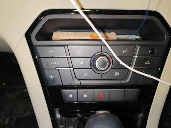 [成都·川A] 二手名爵锐腾2015款 1.5TGI TST豪华版