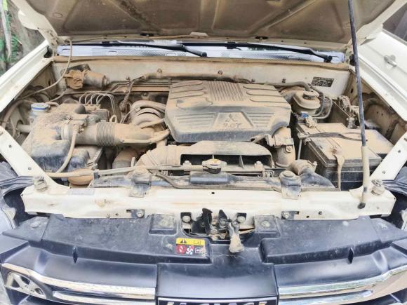 [西安·陕U] 二手哈弗哈弗H5经典2018款 经典版 2.0T 手动四驱进取型