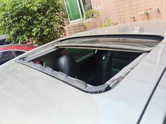 [深圳·粤B] 二手雪铁龙雪铁龙C52017款 350THP 自动豪华型