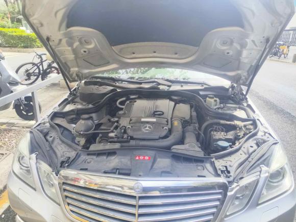 [深圳·粤N] 二手奔驰奔驰E级2011款 E 200 L CGI优雅型
