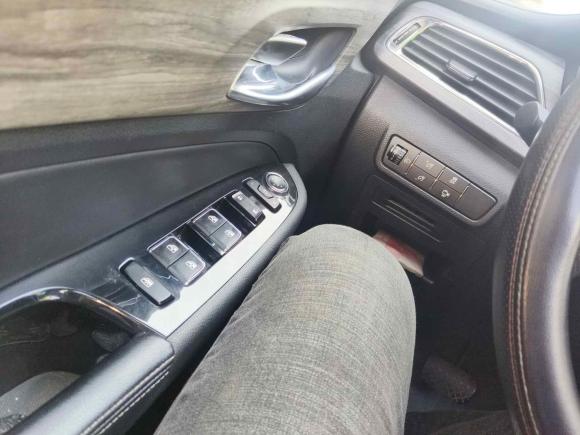 [广州·湘M] 二手宝骏宝骏7302017款 1.5T DCT旗舰型 7座 国V