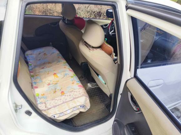 [苏州·苏E] 二手本田飞度2011款 1.3L 自动舒适版