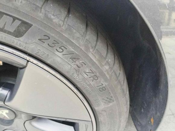 [上海·沪A] 二手特斯拉Model 32021款 标准续航后驱升级版