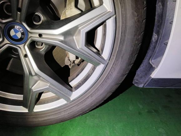 [上海·沪A] 二手宝马宝马i32022款 eDrive 35 L