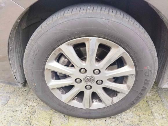 [成都·川A] 二手别克别克GL82011款 3.0L GT豪华商务豪雅版