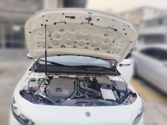 [常州·苏D] 二手奔驰奔驰A级2022款 改款二 A 200 L 运动轿车时尚型