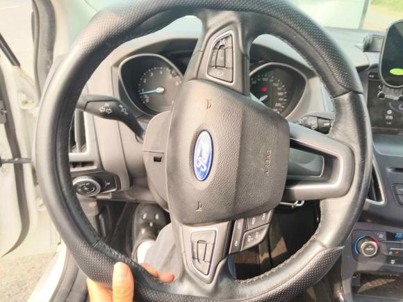 [上海·苏U] 二手福特福克斯2015款 两厢 EcoBoost 180 自动精英型