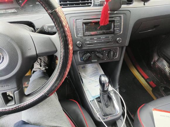 [武汉·鄂A] 二手大众桑塔纳2015款 1.6L 自动舒适版