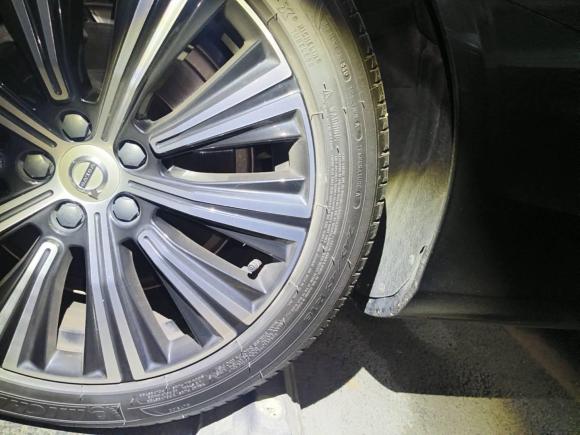 [广州·粤C] 二手沃尔沃沃尔沃S902021款 B5 智逸豪华版