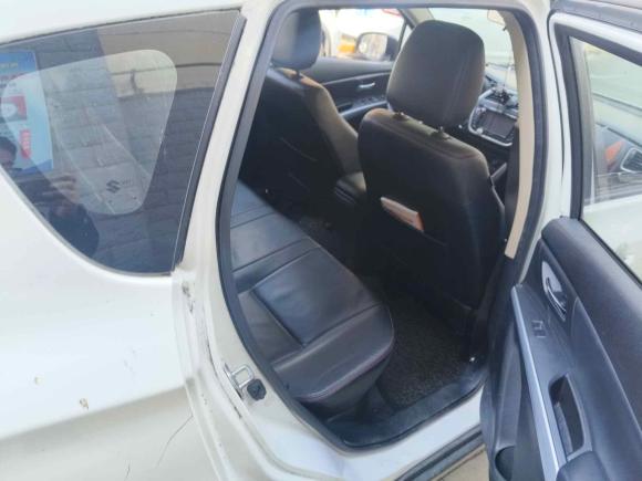 [南京·苏J] 二手铃木锋驭2014款 1.6L 手动两驱精英型