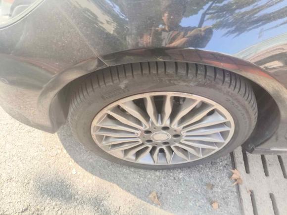 [上海·沪A] 二手奔驰奔驰E级2015款 E 260 L 豪华型