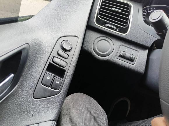 [杭州·浙A] 二手上汽大通MAXUS大通G202023款 改款 ES 2.0T 汽油自动超值版