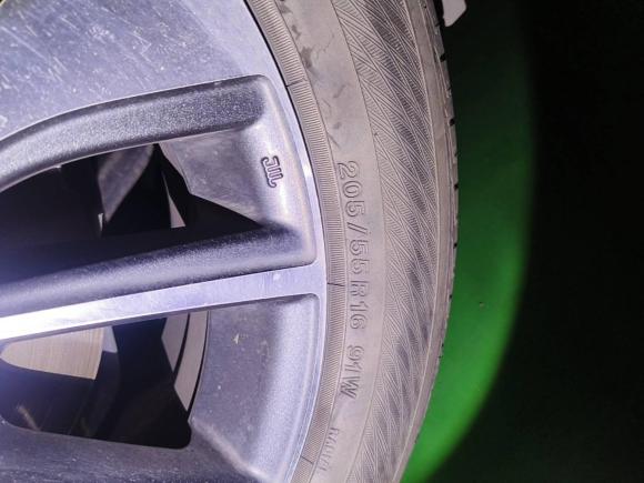 [武汉·鄂A] 二手丰田雷凌2014款 1.8GS CVT精英版