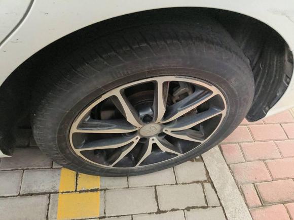 [青岛·鲁B] 二手比亚迪宋MAX2017款 1.5T 自动智联精英型 7座