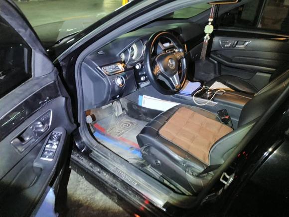 [济南·鲁A] 二手奔驰奔驰E级2015款 改款 E 260 L 运动型