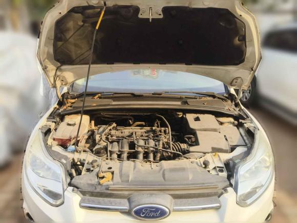 [南昌·赣A] 二手福特福克斯2012款 三厢 1.6L 自动风尚型