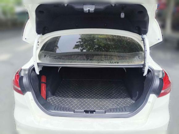 [合肥·浙A] 二手福特福克斯2018款 三厢经典 EcoBoost 180 自动精英型