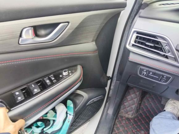 [广州·粤E] 二手长安长安CS752021款 荣耀百万版 280T DCT尊贵型