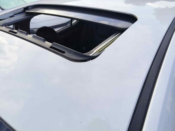 [上海·皖G] 二手荣威荣威3602015款 1.5L 自动豪华版