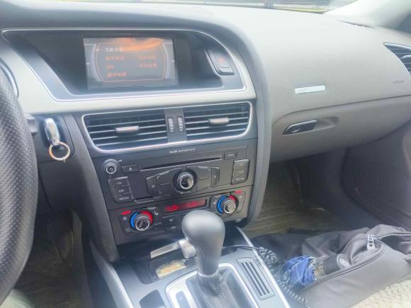 [深圳·粤B] 二手奥迪奥迪A52010款 2.0TFSI Coupe