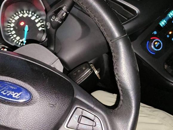 [杭州·浙A] 二手福特福克斯2015款 三厢 1.6L 手动风尚型