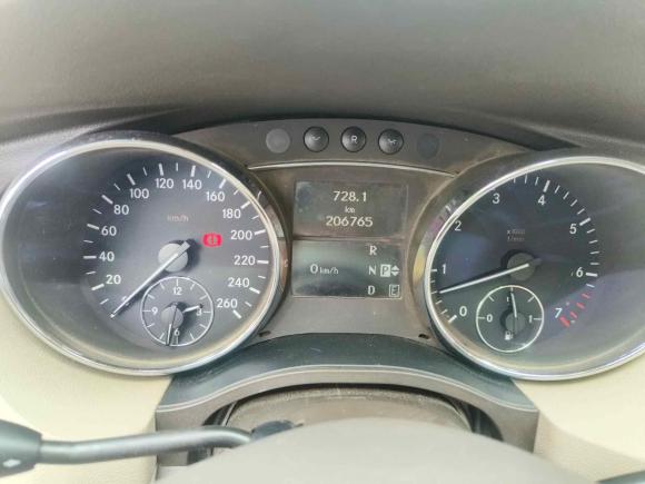 [青岛·鲁B] 二手奔驰奔驰R级2010款 R 350 L 4MATIC