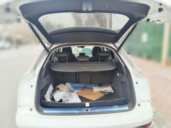 [济南·鲁A] 二手奥迪奥迪Q32018款 30周年年型 30 TFSI 时尚型