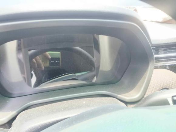 [佛山·粤L] 二手江汽集团江淮T82022款 2.0T国际版柴油两驱尊贵型大双HFC4DB2-2E