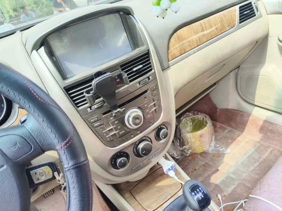 [苏州·豫N] 二手别克凯越2015款 1.5L 手动经典型