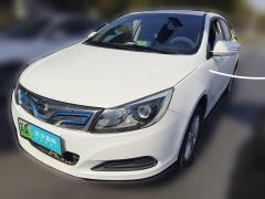 [南京·苏A] 比亚迪比亚迪e52018款 出行版