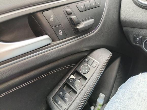 [金华·浙G] 二手奔驰奔驰GLA2016款 GLA 200 时尚型