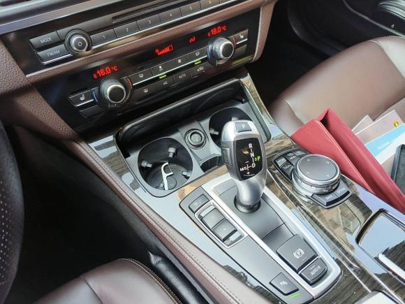 [广州·粤A] 二手宝马宝马5系2014款 525Li 豪华设计套装