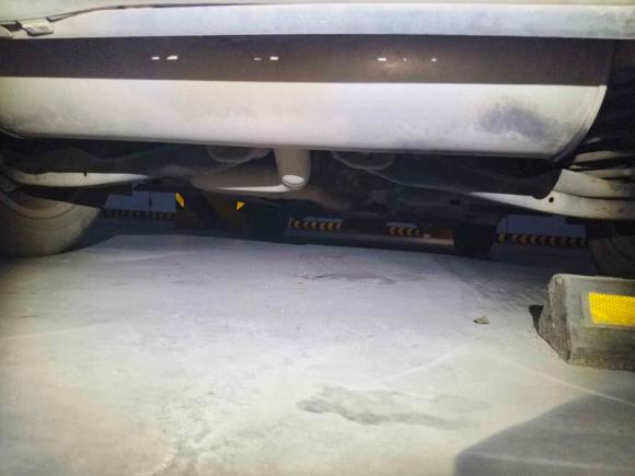 [杭州·浙A] 二手Jeep自由光2016款 2.4L 专业版