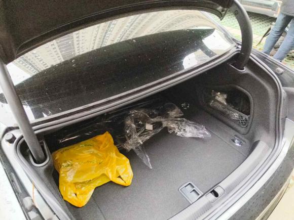 [苏州·苏U] 二手奥迪奥迪A4L2022款 40 TFSI 豪华动感型