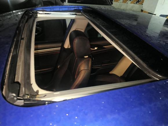 [成都·川A] 二手本田思域2016款 220TURBO 手动豪华版