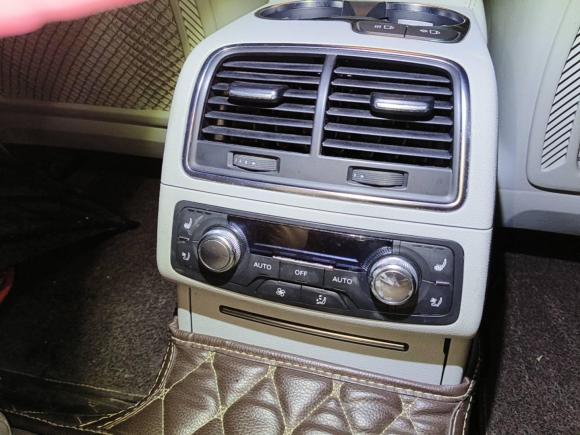 [成都·川A] 二手奥迪奥迪A6L2012款 35 FSI 豪华型