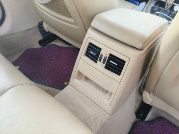 [上海·苏A] 二手宝马宝马3系2010款 320i豪华型