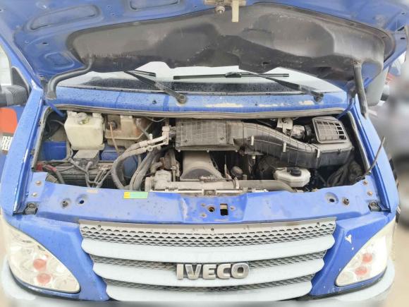 [青岛·鲁B] 二手依维柯都灵2009款 2.8T-V39基本型高顶