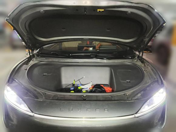 [芜湖·皖B] 二手鸿蒙智行智界R72024款 纯电 802km Max