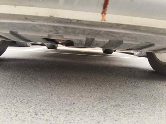 [成都·川A] 二手陆风陆风X72015款 2.0T 全景尊贵版