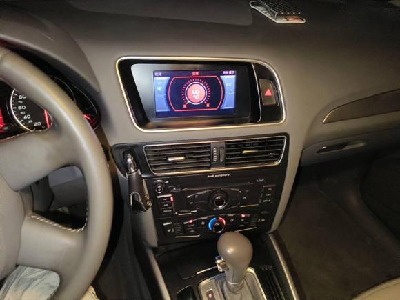 [上海·沪L] 二手奥迪奥迪Q52010款 2.0TFSI 进取型