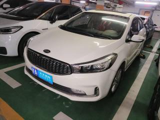 起亚起亚K32016款 1.6L 自动DLX