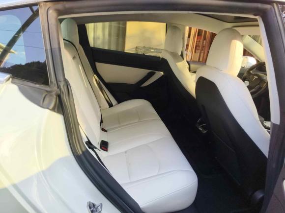 [南京·苏A] 二手特斯拉Model 32019款 长续航后驱版