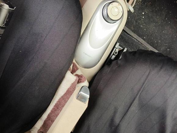 [义乌·浙G] 二手五菱汽车宏光MINIEV2025款 四门版 进阶款