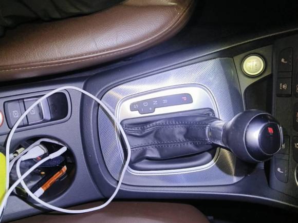 [深圳·粤L] 二手奥迪奥迪Q32017款 30 TFSI 风尚型